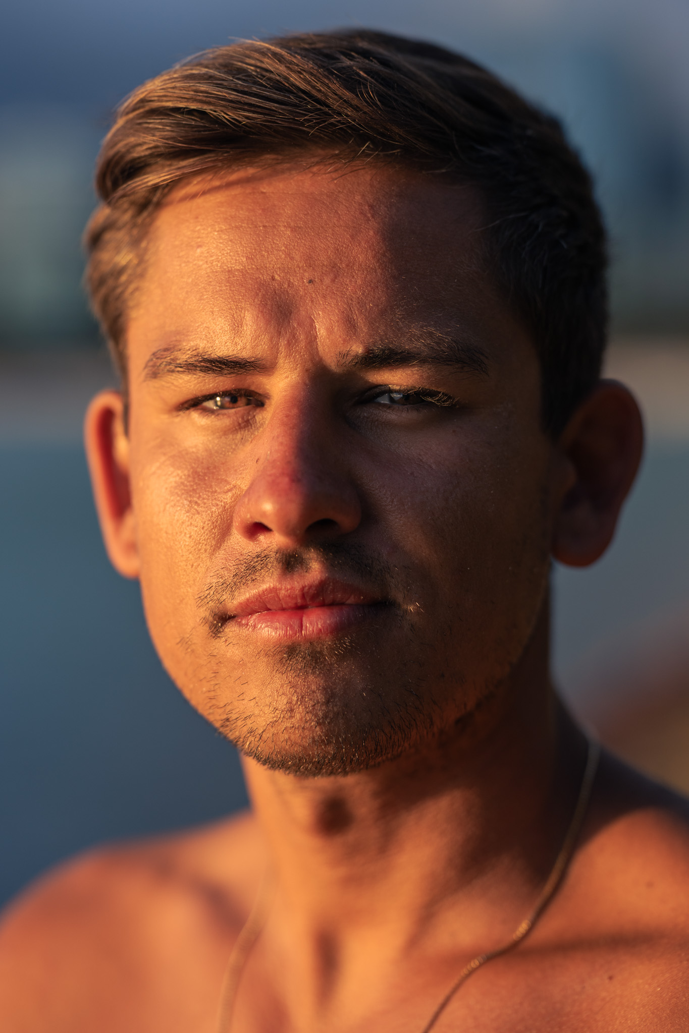 Diamond Head Honolulu photographer — golden hour portrait
